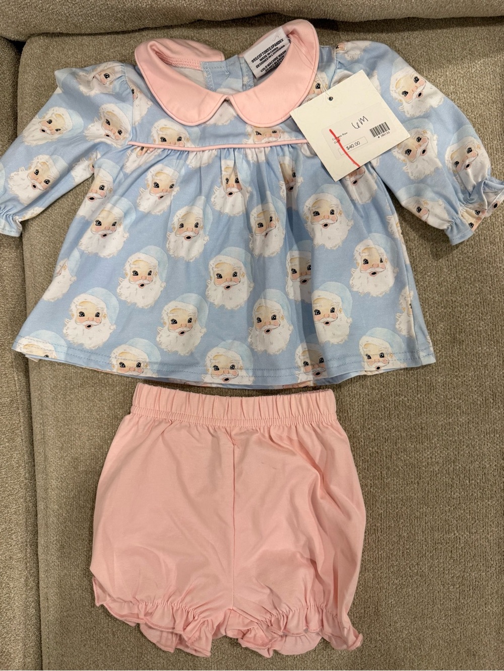 NWT 6m santa set